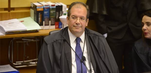 TSE nega pedido de Flávio para proibir gravações eleitorais nos palácios presidenciais