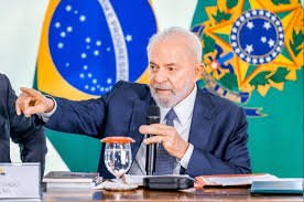 TCU reconhece pedalada fiscal e deputados se mobilizam por impeachment de Lula
