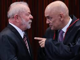 Lula e ministros discutem regulamentação das redes sociais
