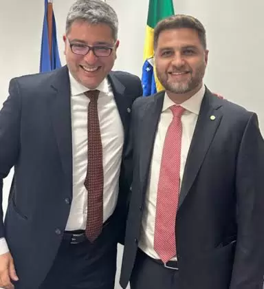 Campos dos Goytacazes - RJ: Prefeito busca apoio em Brasília enquanto crise na saúde se agrava