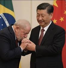Governo Lula Envia Generais para Morar na China: Mudança Estratégica ou Alinhamento Ideológico com Regimes Autoritários?