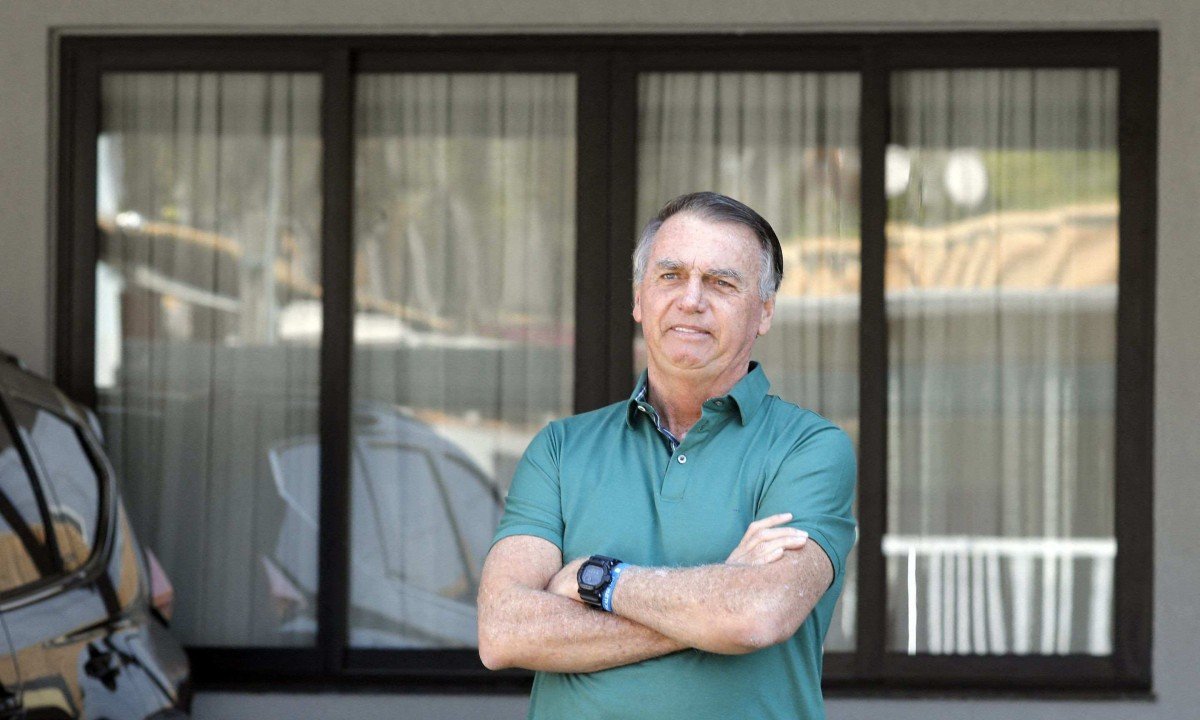 Ex-presidente deixará a prisão domiciliar para realizar procedimento médico em hospital de Brasília