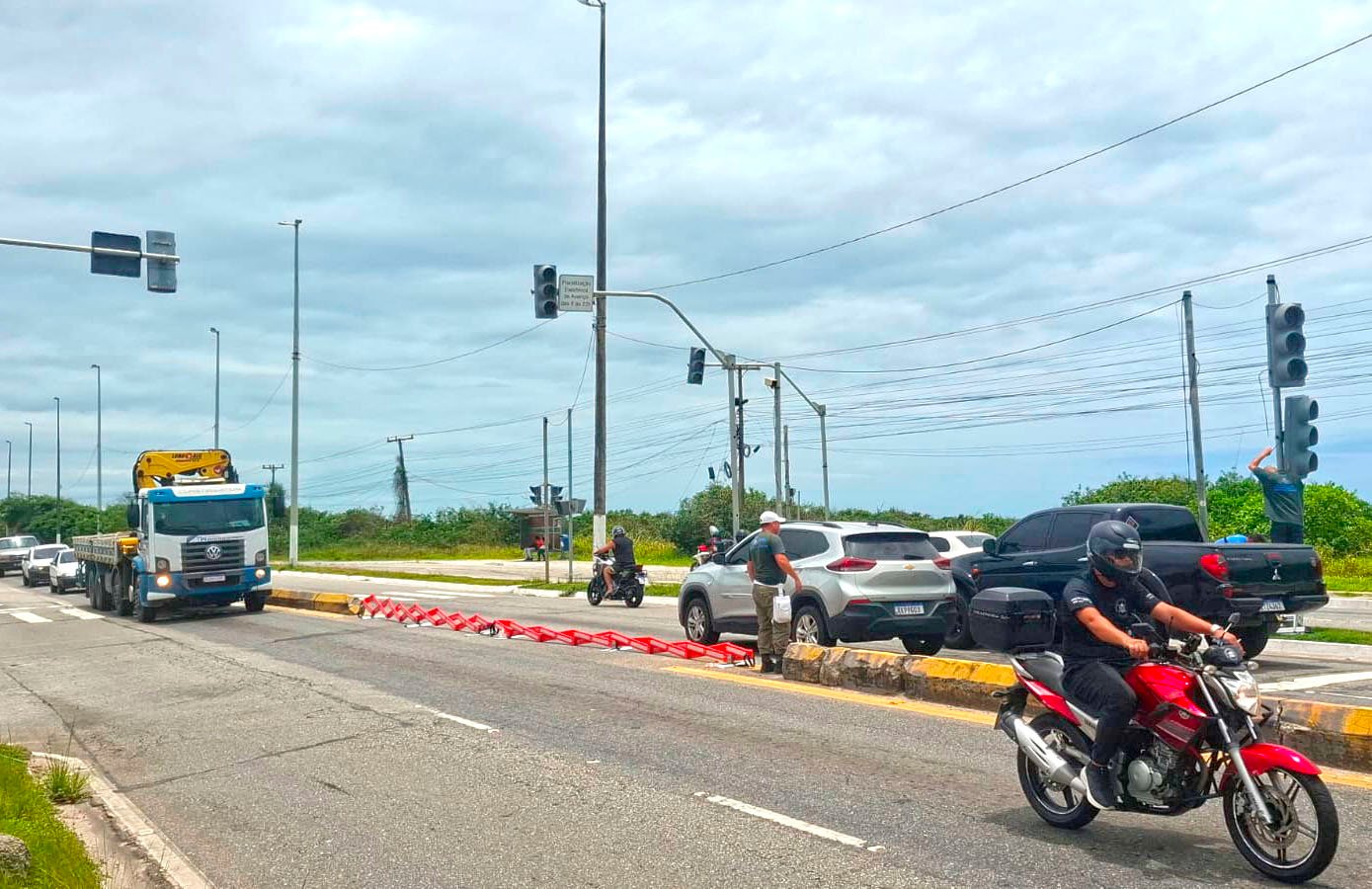 Semáforo do Atacadão: Prefeitura intervém e realiza reparo