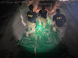 PRF intercepta carregamento com quase 3 toneladas de maconha, mais de meia tonelada de cocaína e medicamentos ilegais em MS